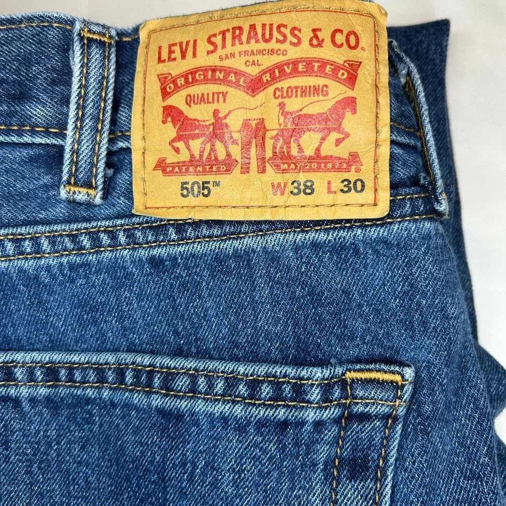 Levi's‎ 505 Regular Fit Jeans W38 L30 Mens Blue Medium Wash Straight Leg Denim